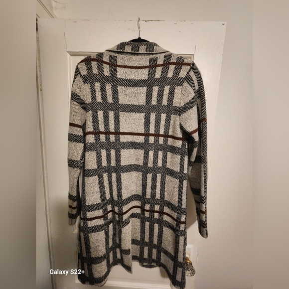 Long sweater jacket - Picture 3 of 3